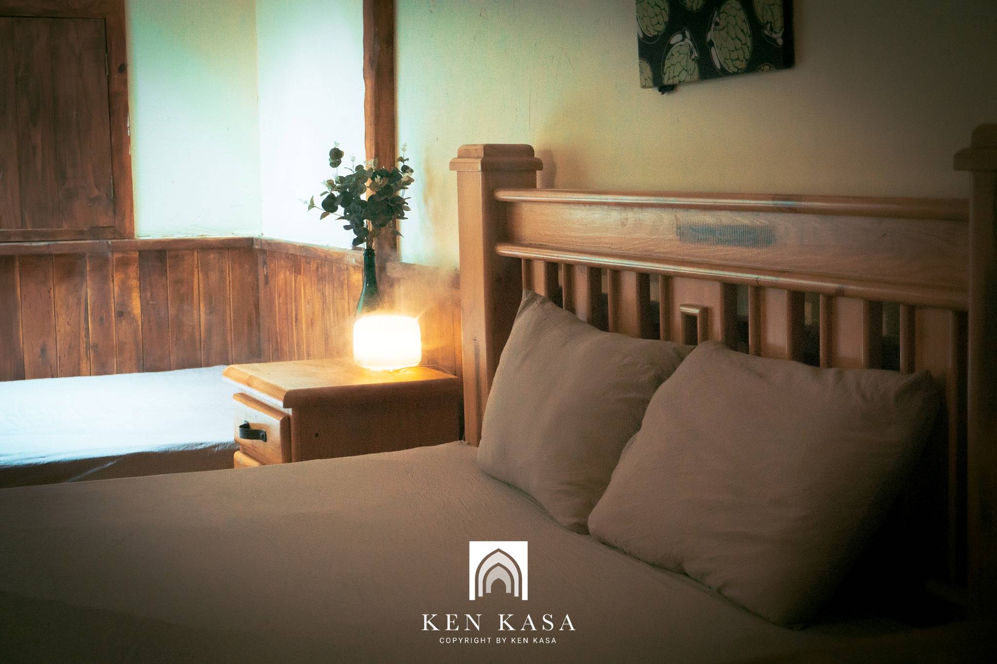 thiết kế nội thất homestay gỗ về m&agrave;u sắc